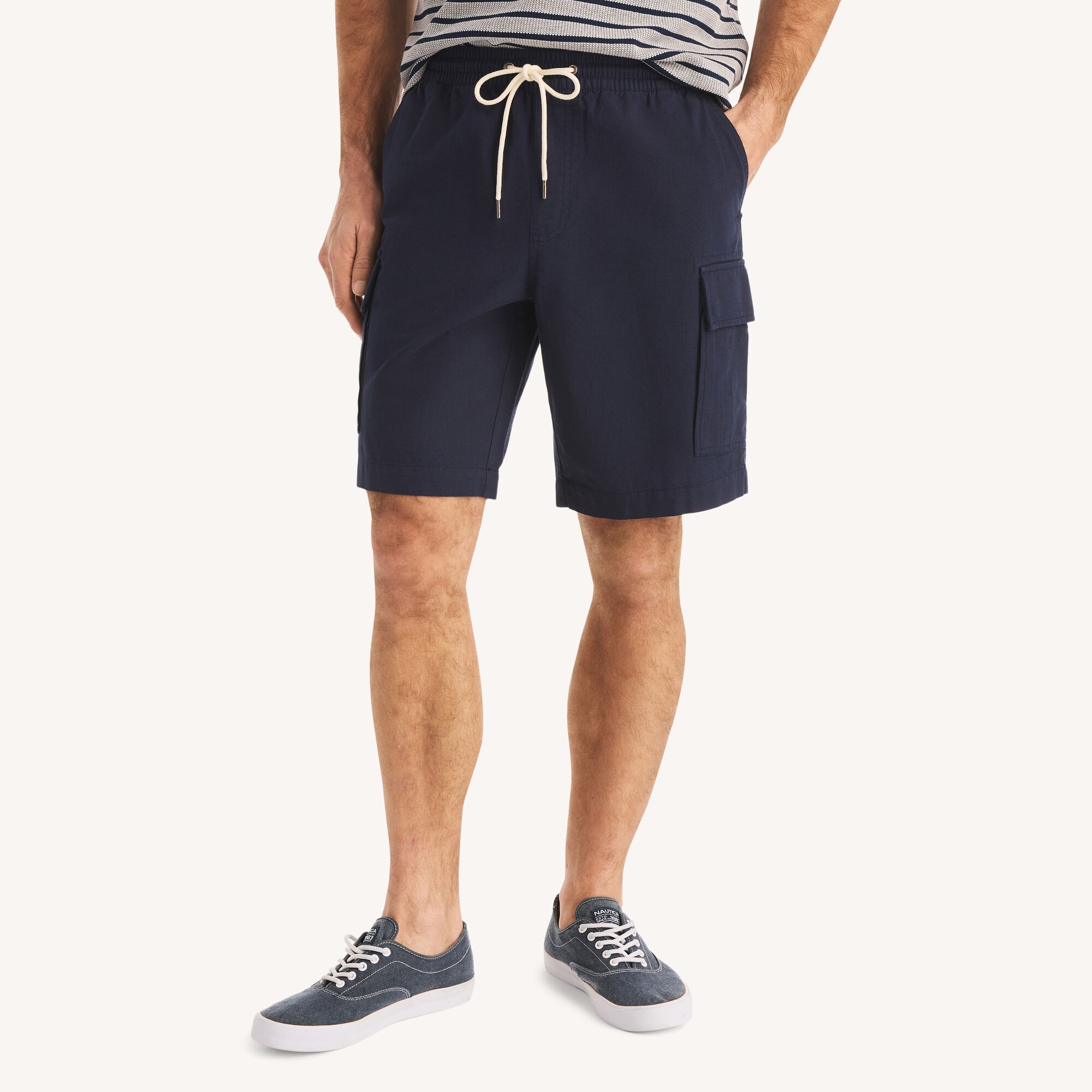 9.5" Chambray Pull-On Cargo Short,Stellar Blue Heather,large