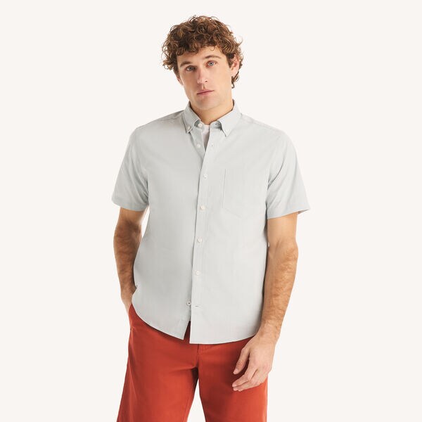 Classic Fit Wrinkle-Resistant Plaid Short-Sleeve Shirt