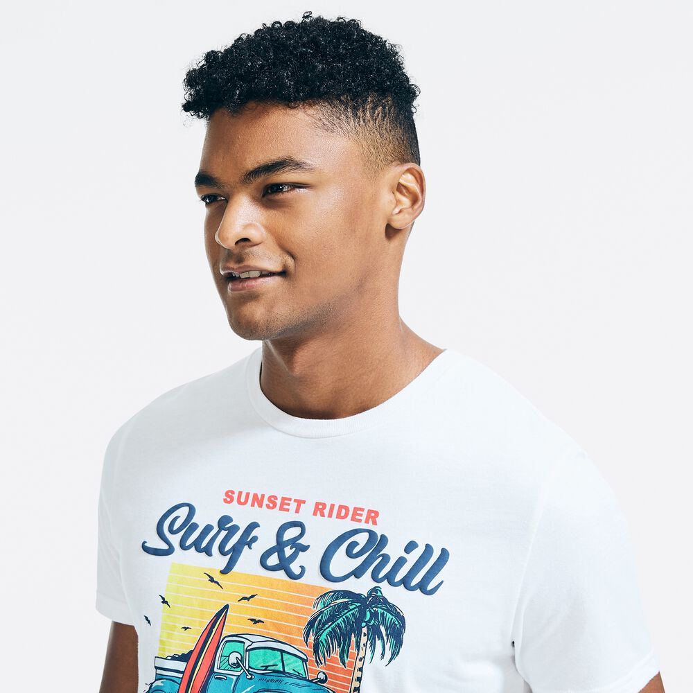 SUSTAINABLY CRAFTED SURF & CHILL GRAPHIC T-SHIRT,Bright White,large