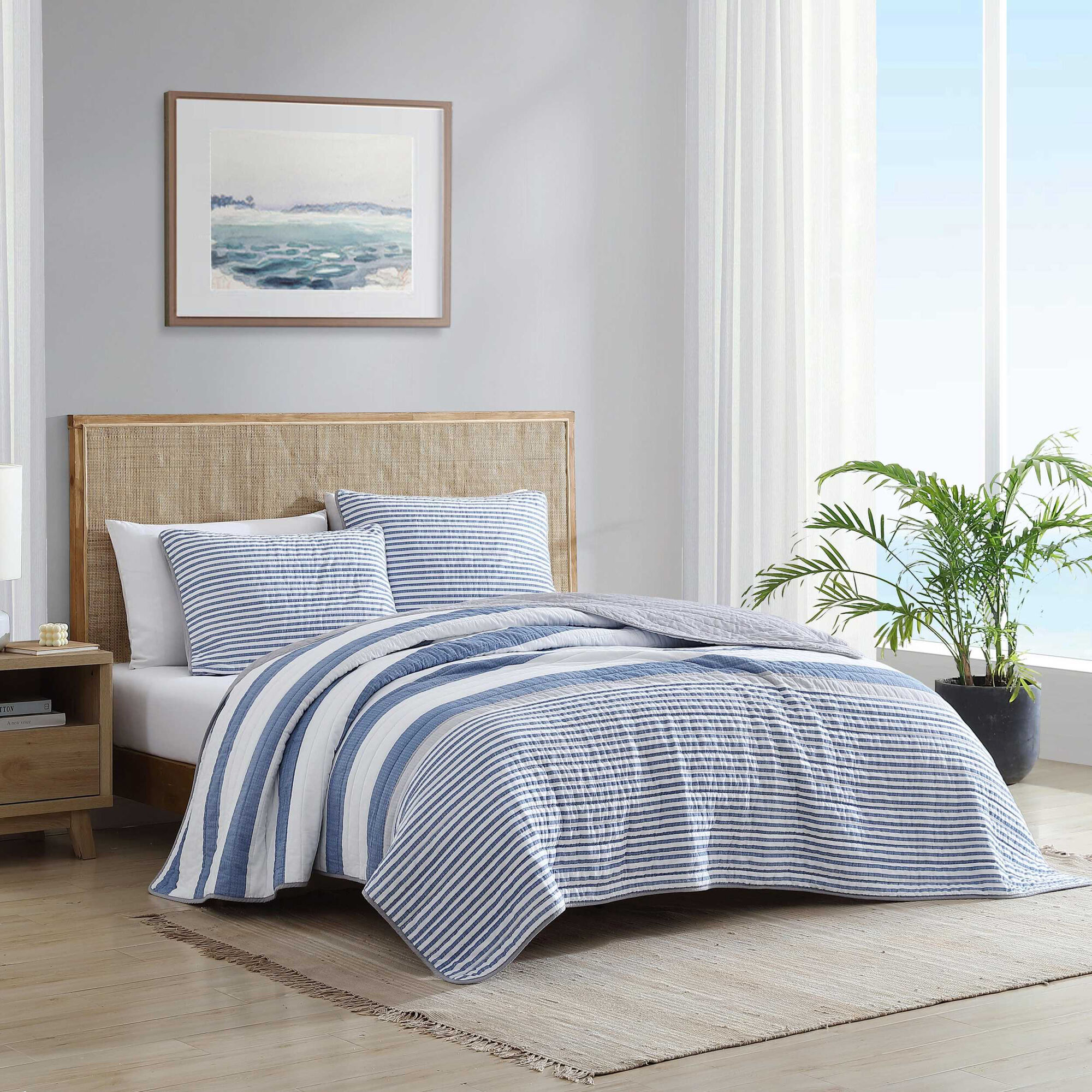 Fairwater Blue King Quilt & Sham Set,Classic Blue,large