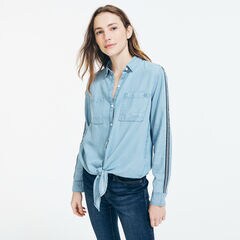 NAUTICA JEANS CO. STRIPE TRIM TIE-FRONT DENIM SHIRT,Aqua Splash,large