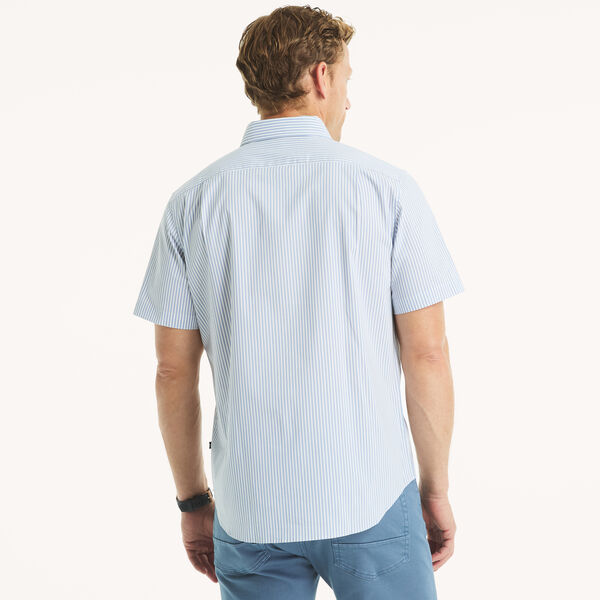 Classic Fit Wrinkle-Resistant Striped Short-Sleeve Shirt