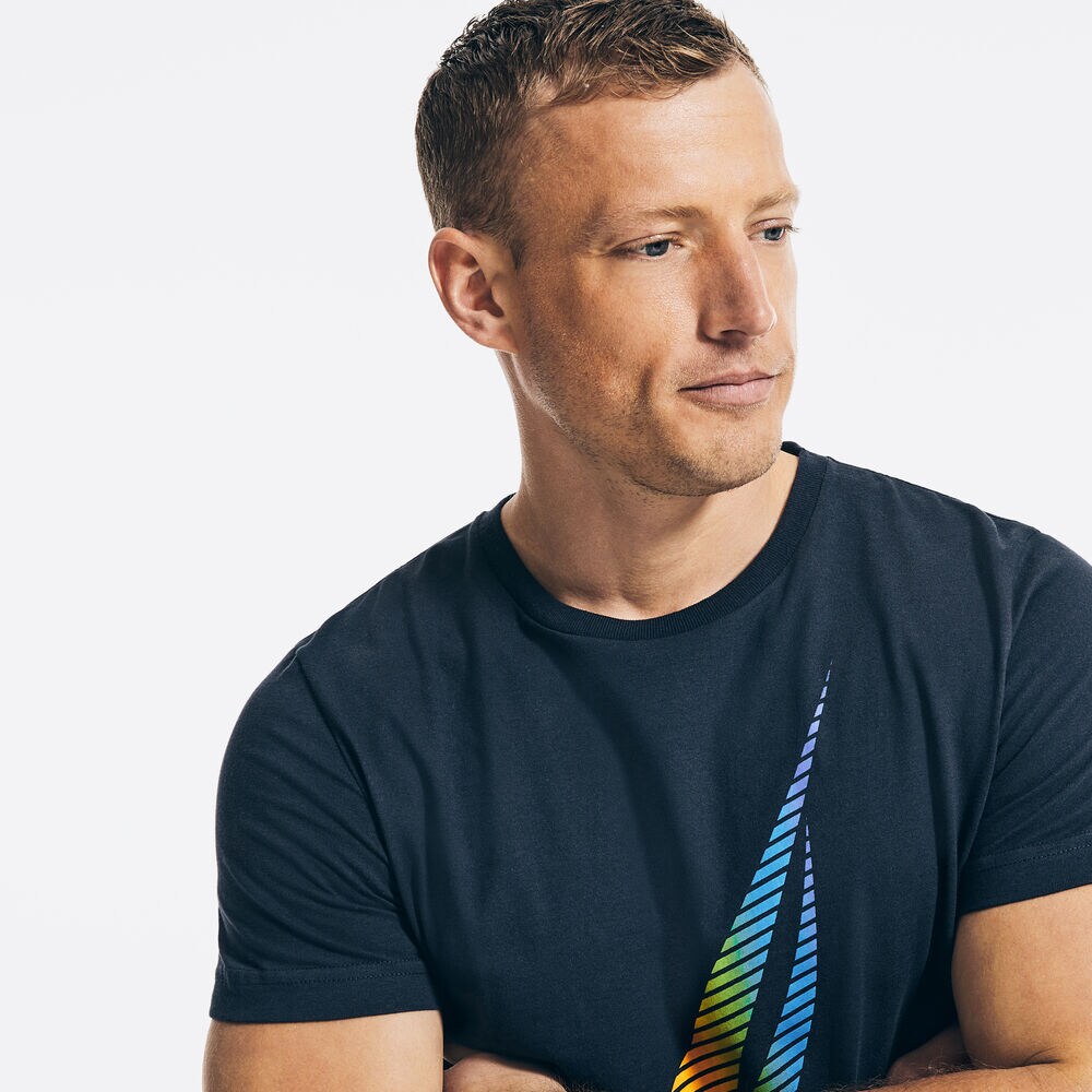 PRIDE GRAPHIC T-SHIRT,Navy,large