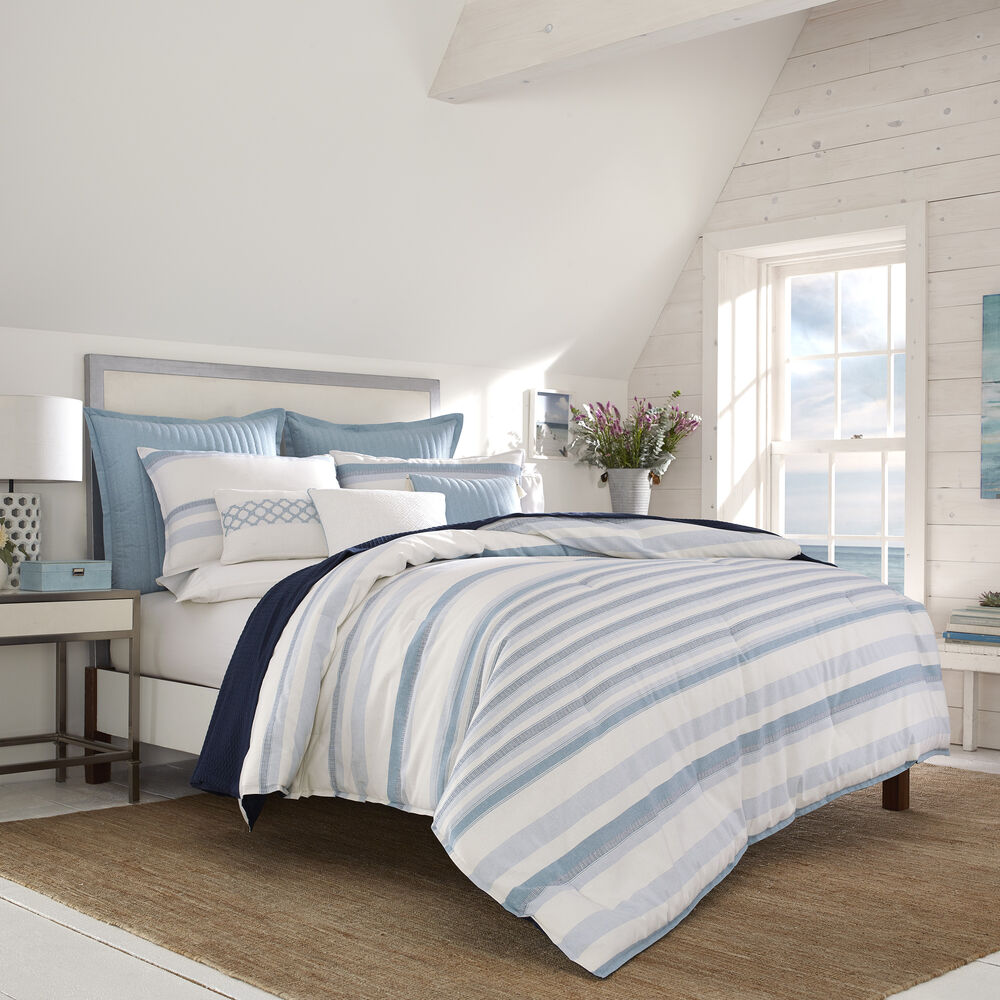 Locklear Mineral Duvet Set in Medium Blue,Castaway Aqua,large