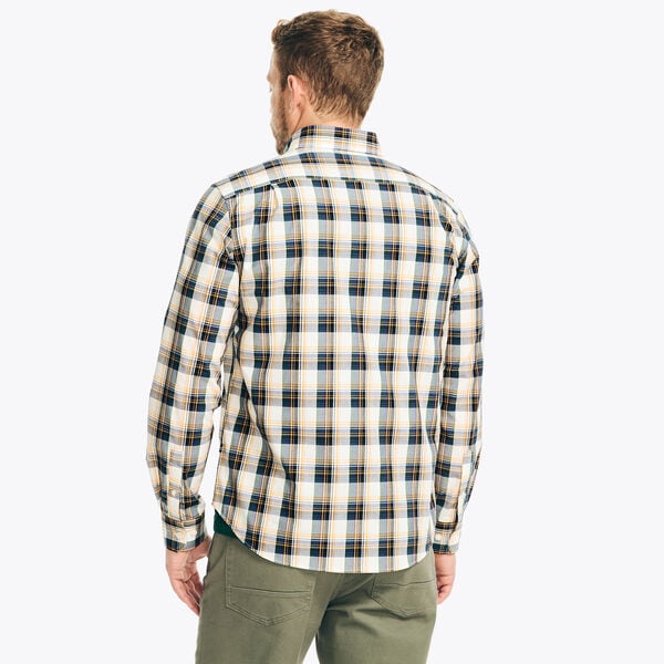Classic Fit Wrinkle-Resistant Plaid Shirt