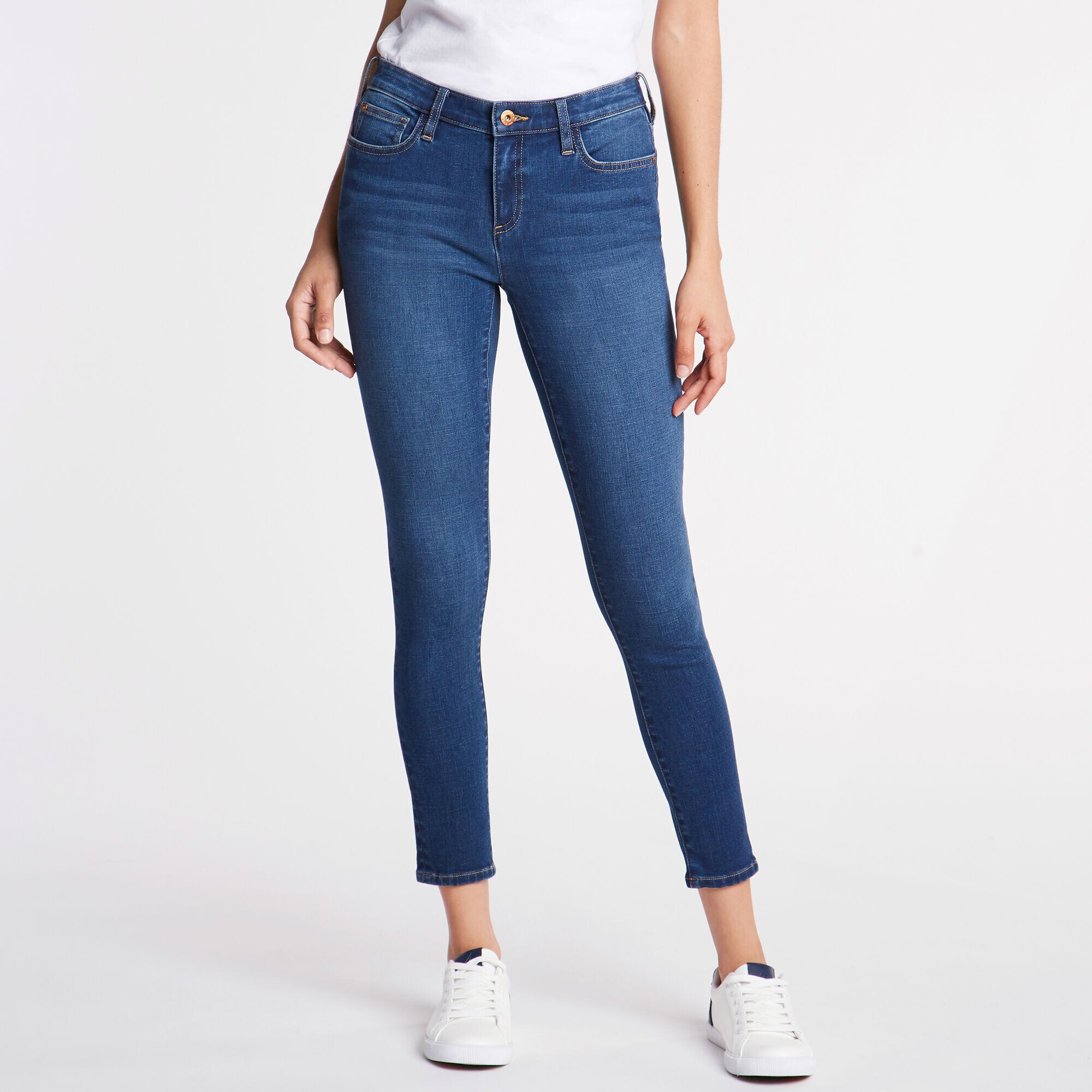 SKINNY JEAN IN MEDIUM WASH,Tropic Wave,large