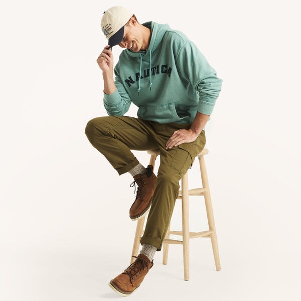 Pullover Logo Hoodie