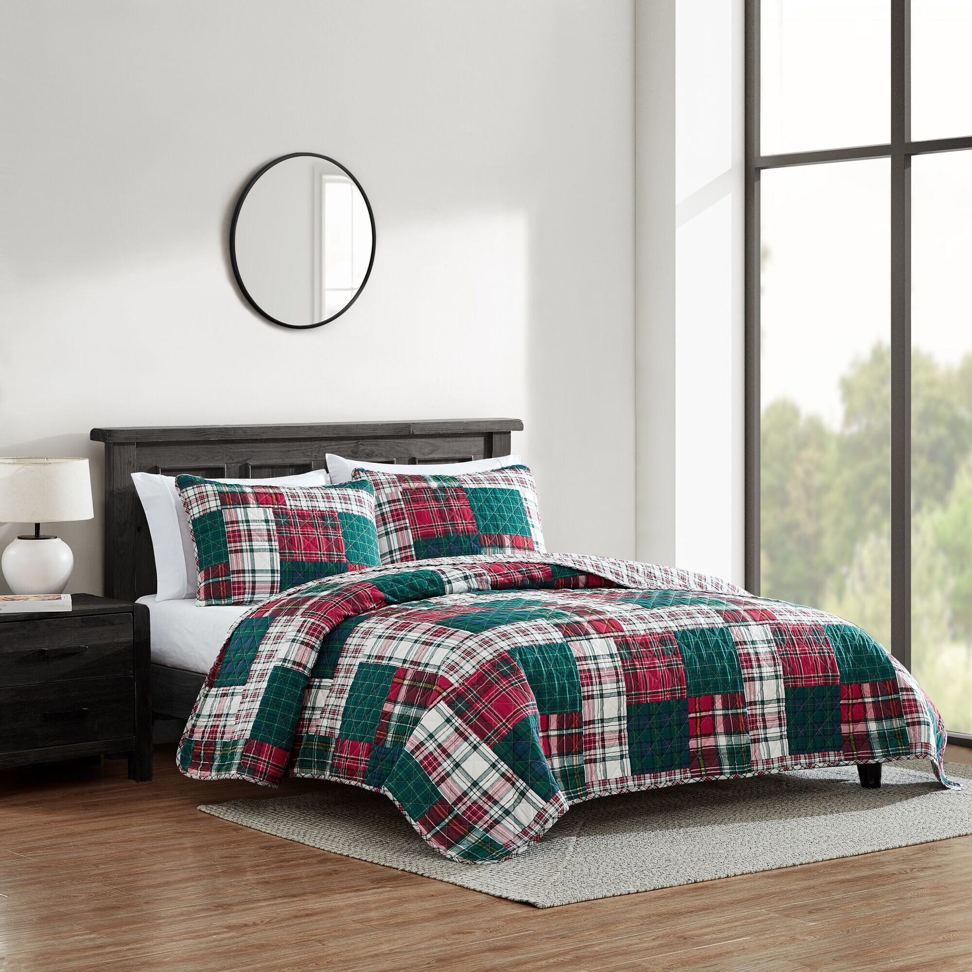 Emmet Patchwork Red Twin Reversible Quilt & Sham Set,Pale Orchid,large