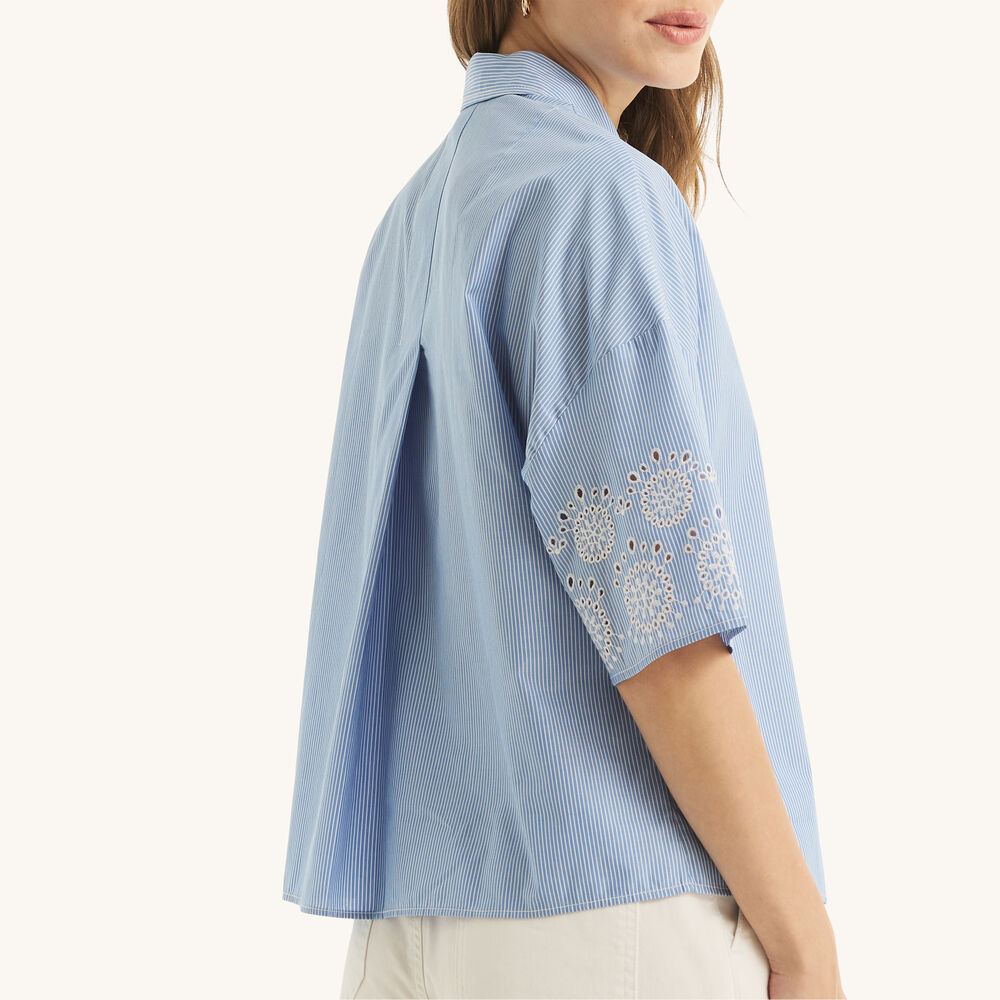 Embroidered Boxy Short-Sleeve Top,Tropic Wave,large