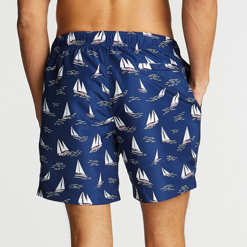 6" SAILBOAT PRINT SWIM SHORT,Blue Depths,large