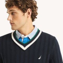 Cricket V-Neck Sweater,Navy,large