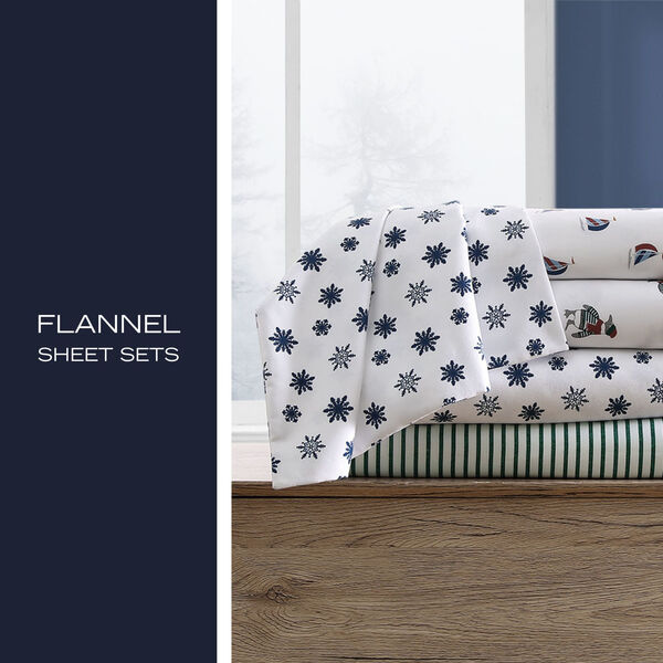 Snowflake Toss Print Queen Flannel Sheet Set
