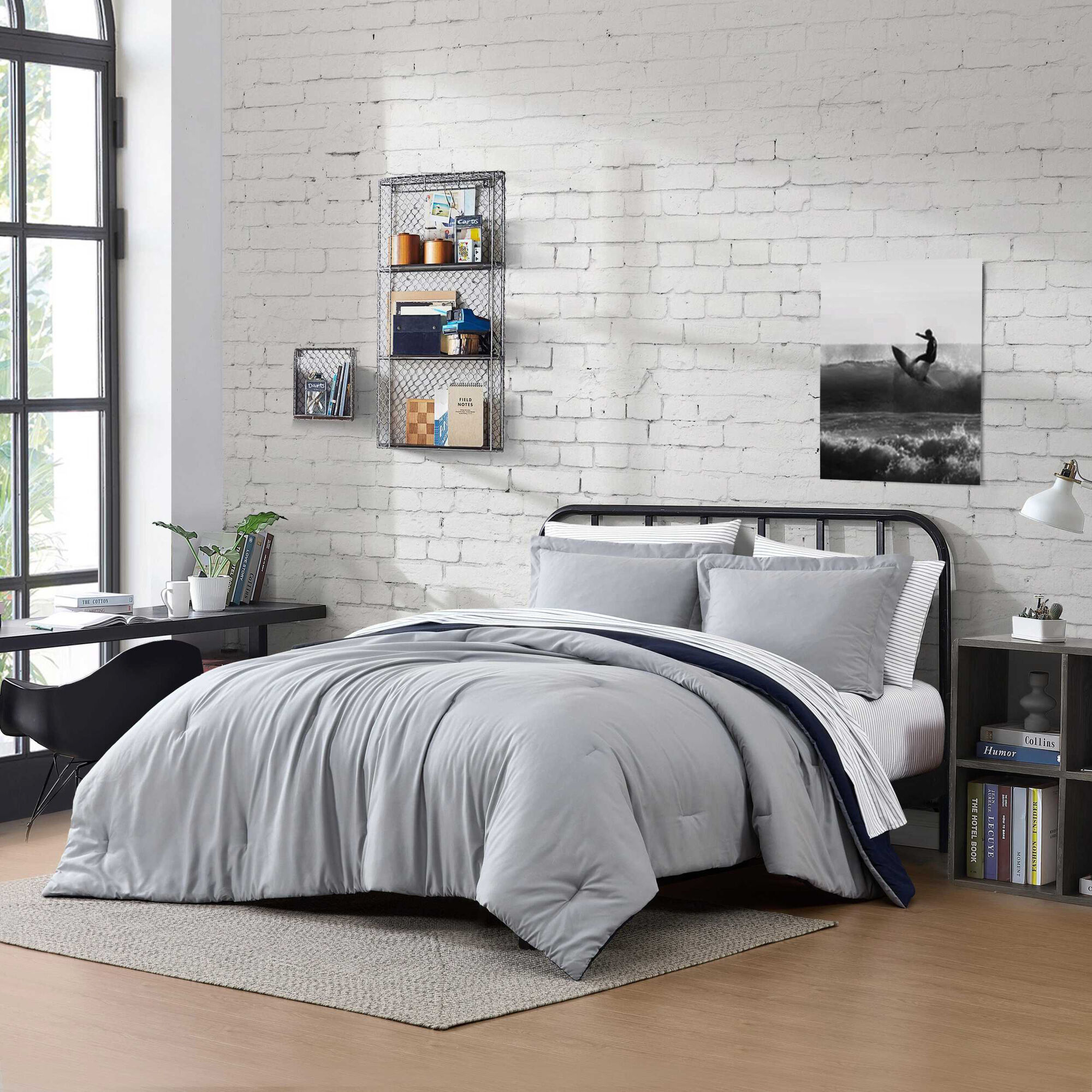 Hayes Gray Queen Comforter Set,Rust,large