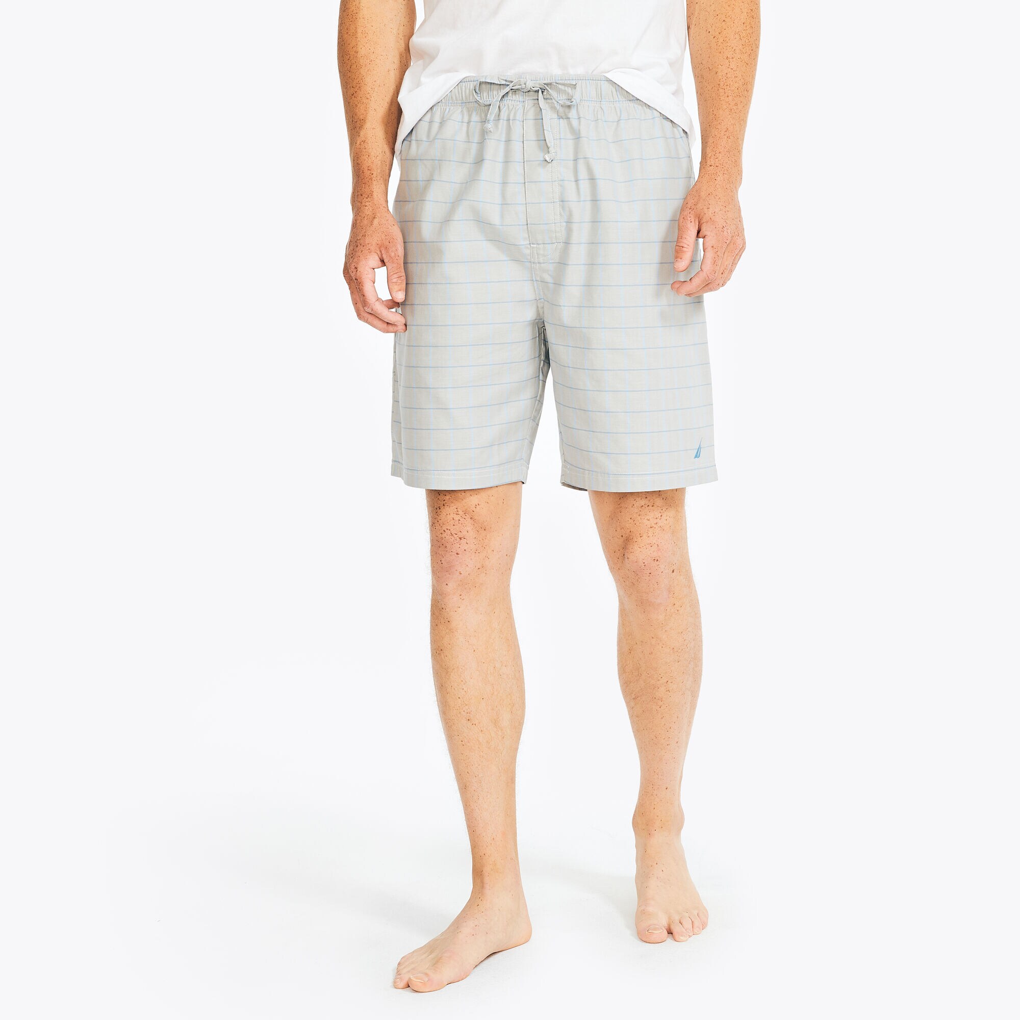 ,Bay Grey,large