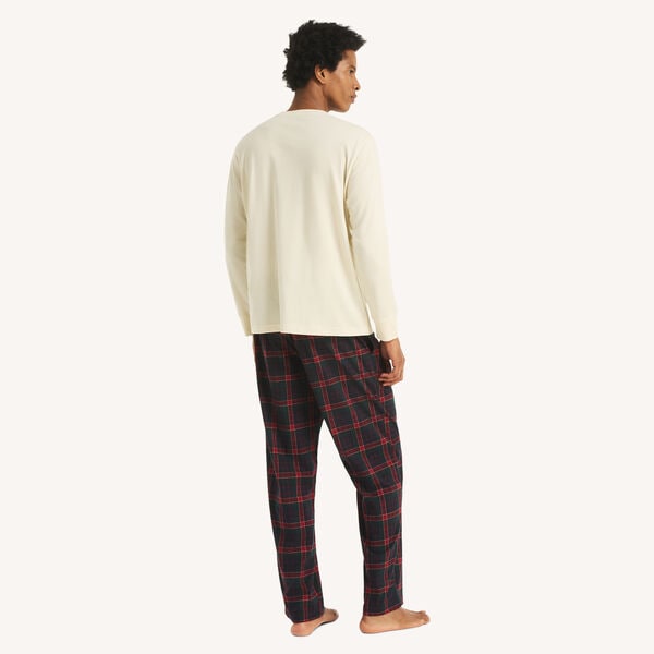 Long Sleeve T-Shirt & Plaid Fleece Pant Pajama Set