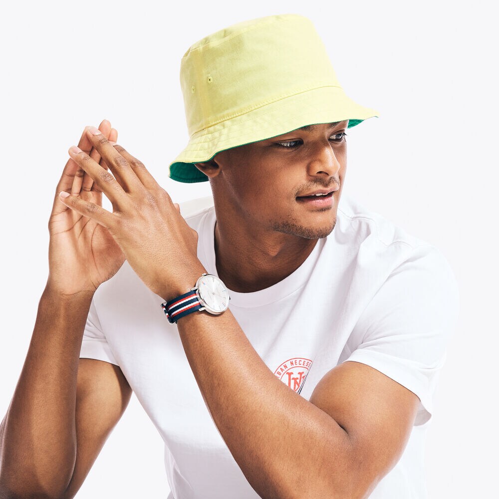 NAUTICA X URBAN NECESSITIES REVERSIBLE BUCKET HAT,Golden Apricot,large