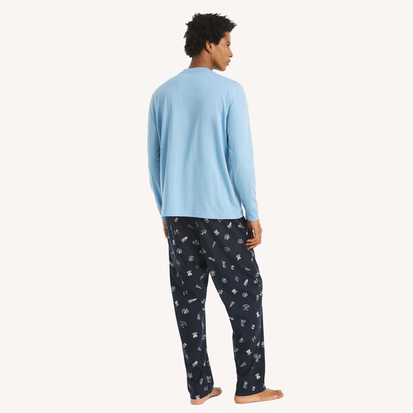 Long-Sleeve T-Shirt & Printed Fleece Pant Pajama Set