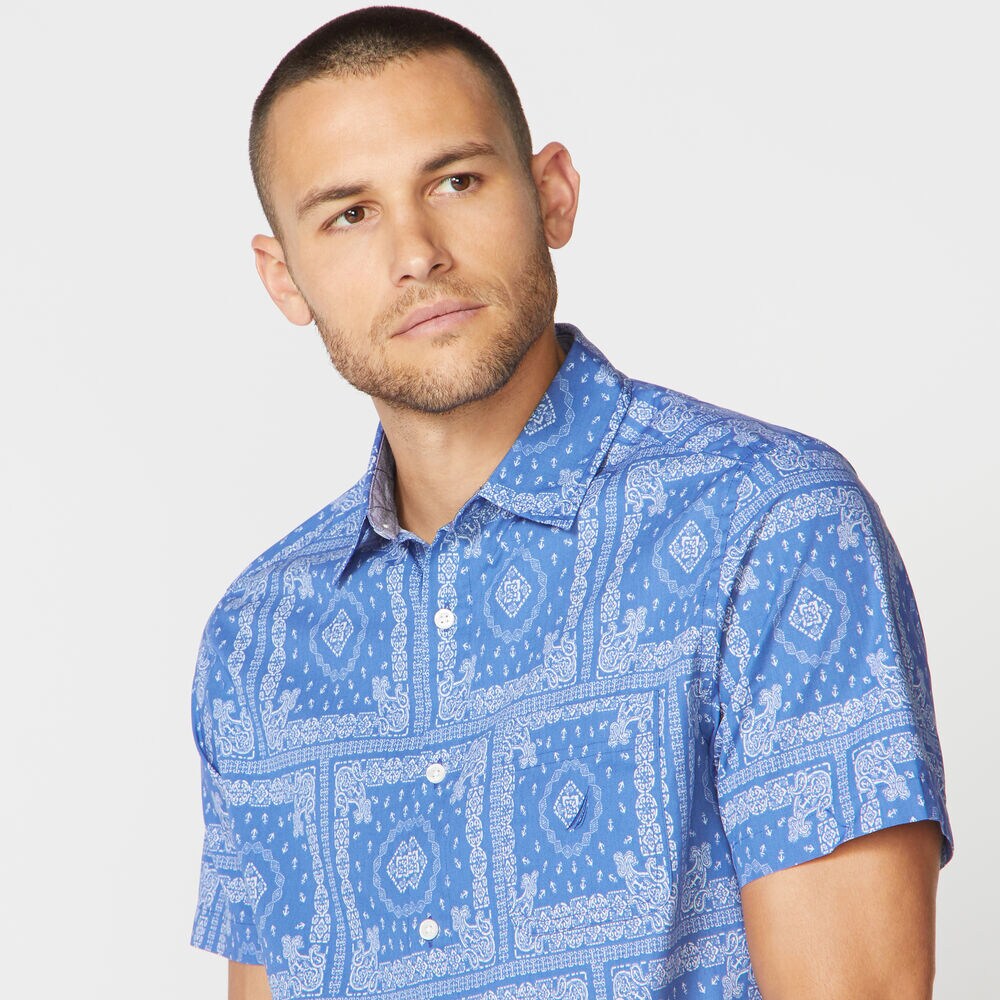 BANDANA PRINT SHORT SLEEVE SHIRT,Bolt Blue,large