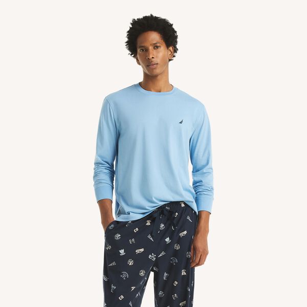 Long-Sleeve T-Shirt & Printed Fleece Pant Pajama Set