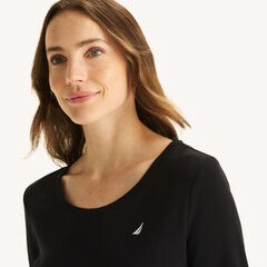 Scoop-Neck Long-Sleeve T-Shirt,True Black,large