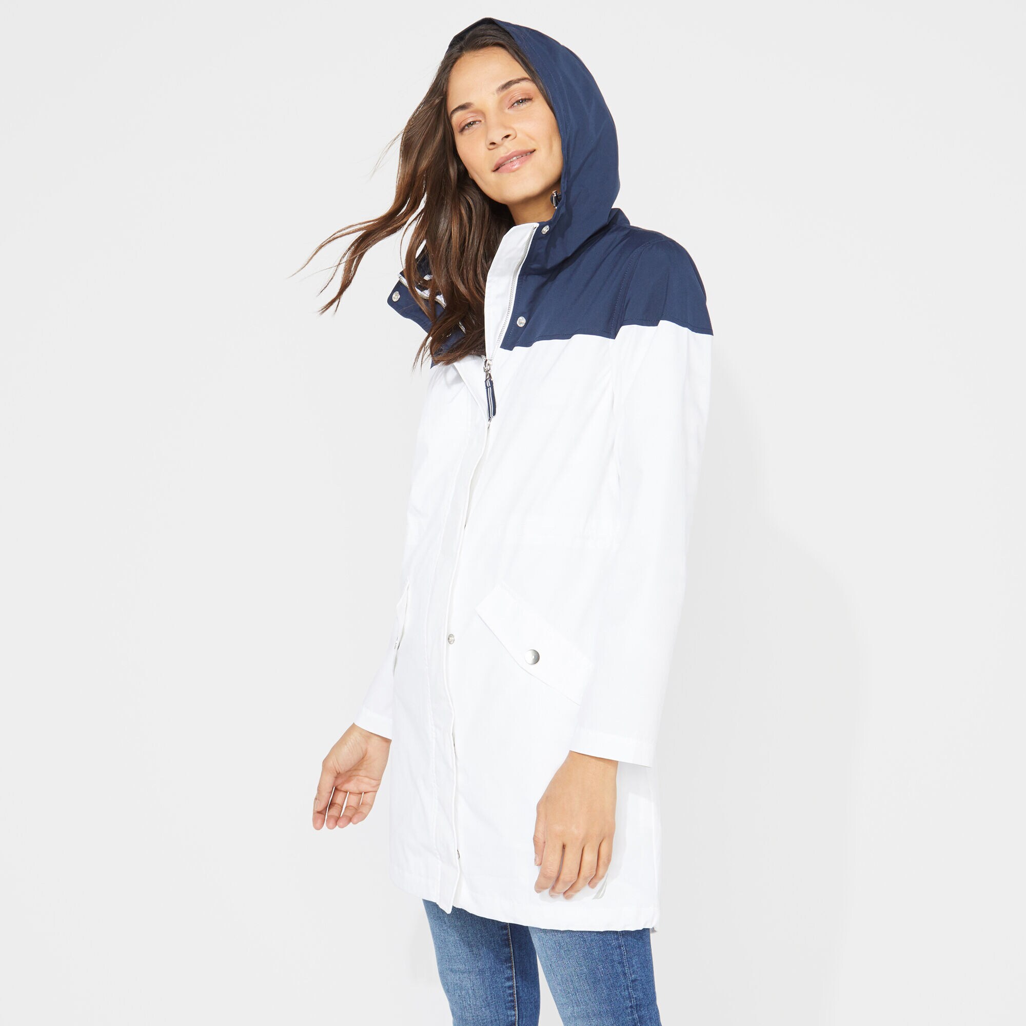 SIGNATURE COLORBLOCK RAINBREAKER JACKET,Bright White,large
