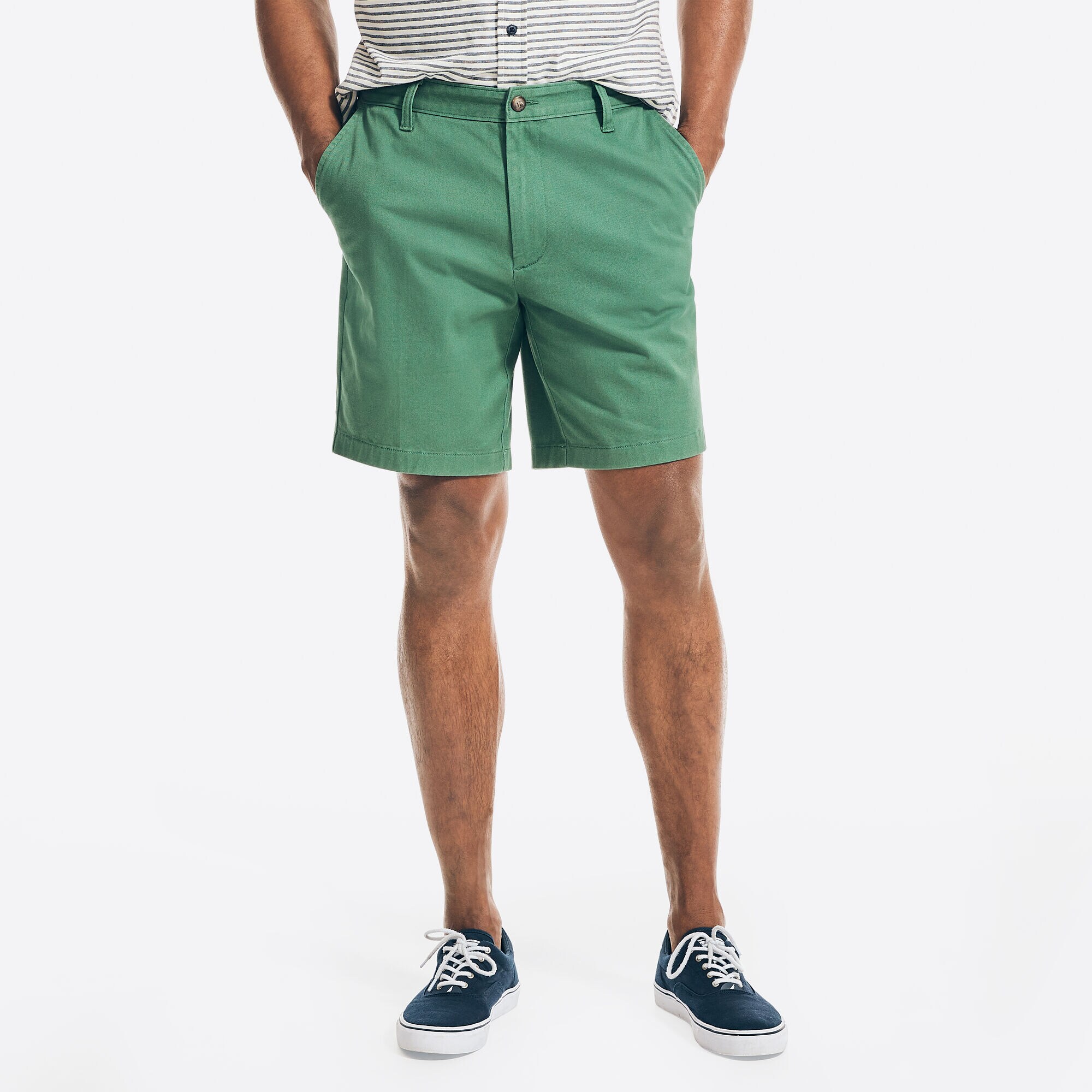 8.5" DECK SHORT,Rain Forest Green,large