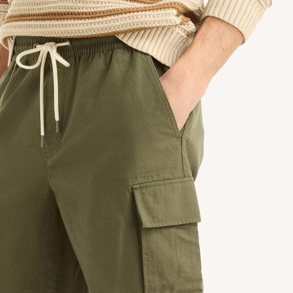 9.5" Chambray Pull-On Cargo Short