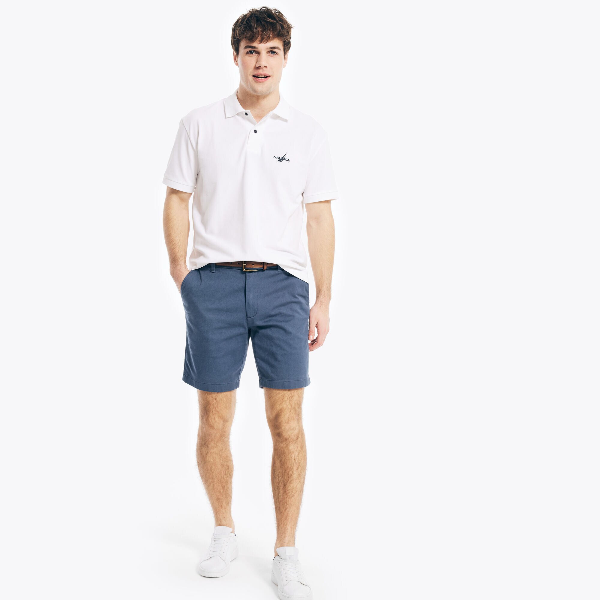 8.5" CLASSIC FIT DECK SHORT,Distressed Blue Wash,large