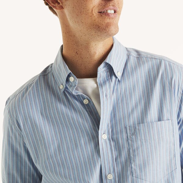 Classic Fit Wrinkle-Resistant Plaid Shirt