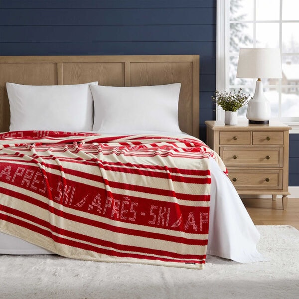 Apr&eacute;s Ski Red Stripe Full/Queen Blanket