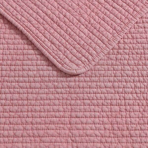 Seashore Stitch Pink King Quilt Set
