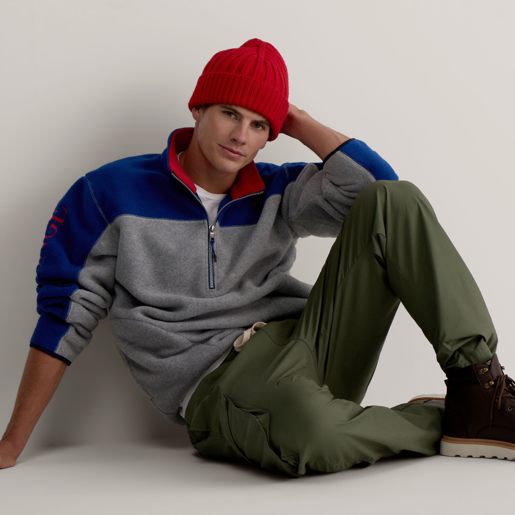 Color Blocked Logo Quarter-Zip Fleece,Grey Heather,large
