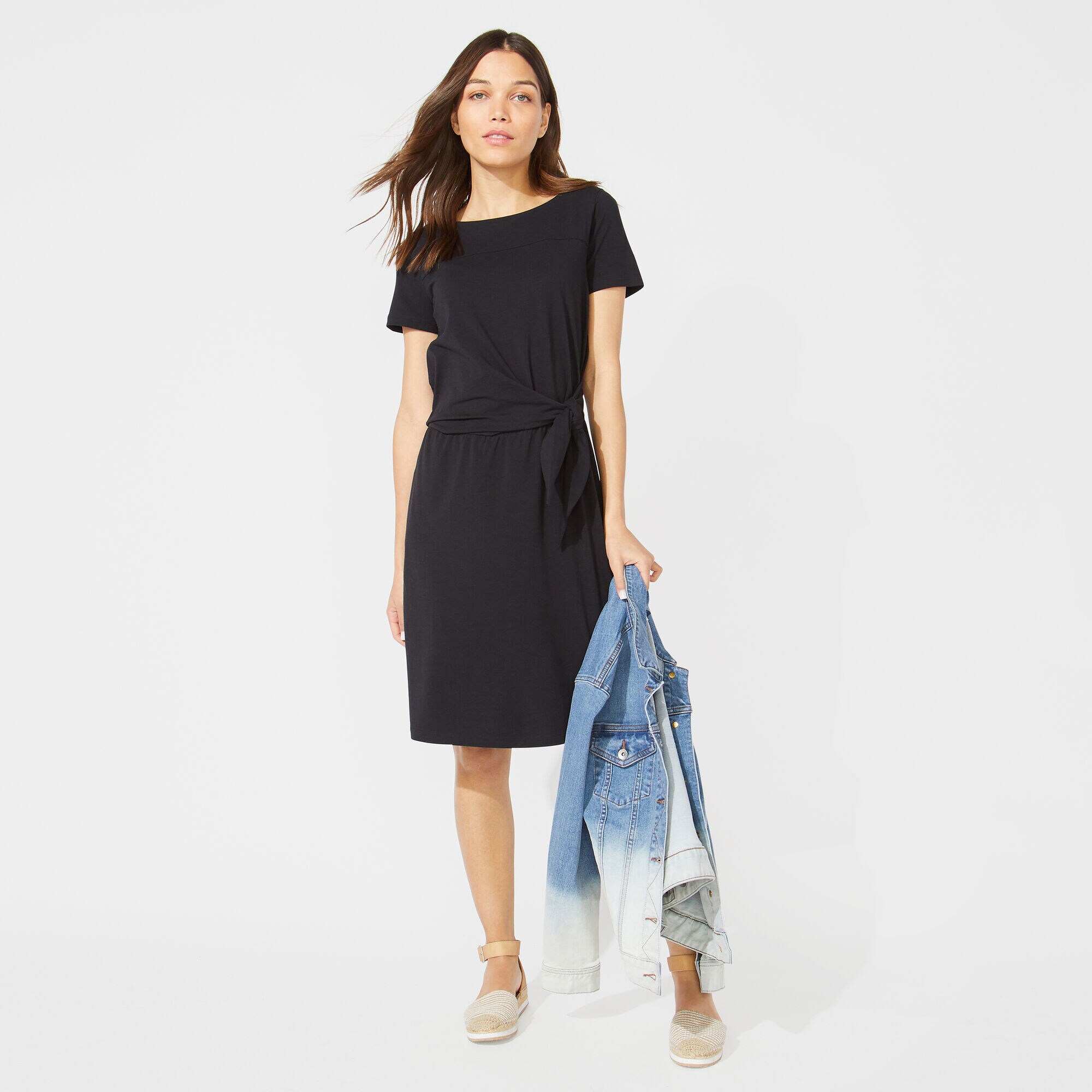 SOLID TIE WAIST KNIT DRESS,True Black,large