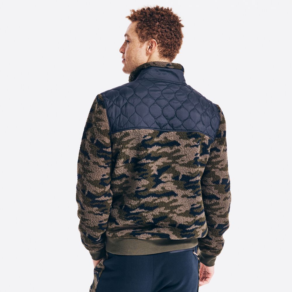 QUILTED CAMOUFLAGE SHERPA FLEECE,Olive,large