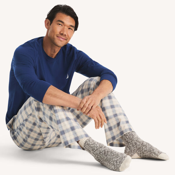 Long Sleeve T-Shirt & Plaid Fleece Pant Pajama Set