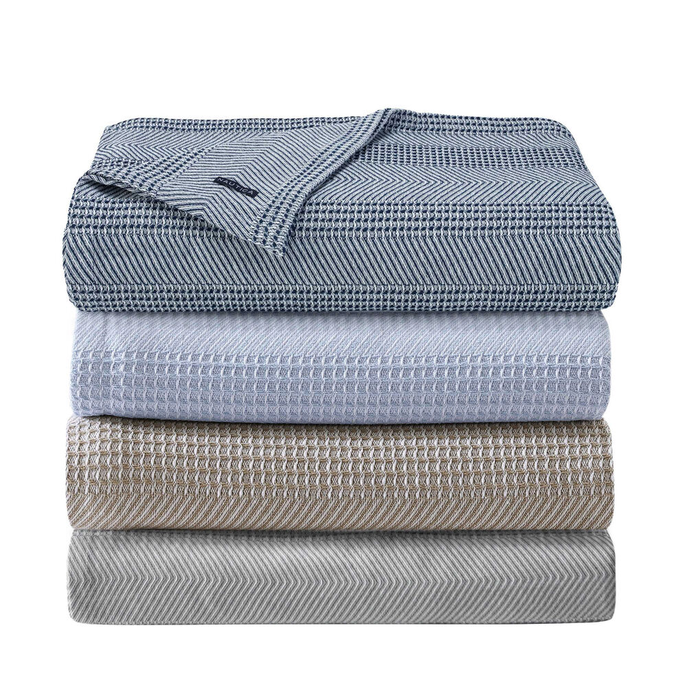 Chevron Blue Full Queen Blanket,Sea Mist,large