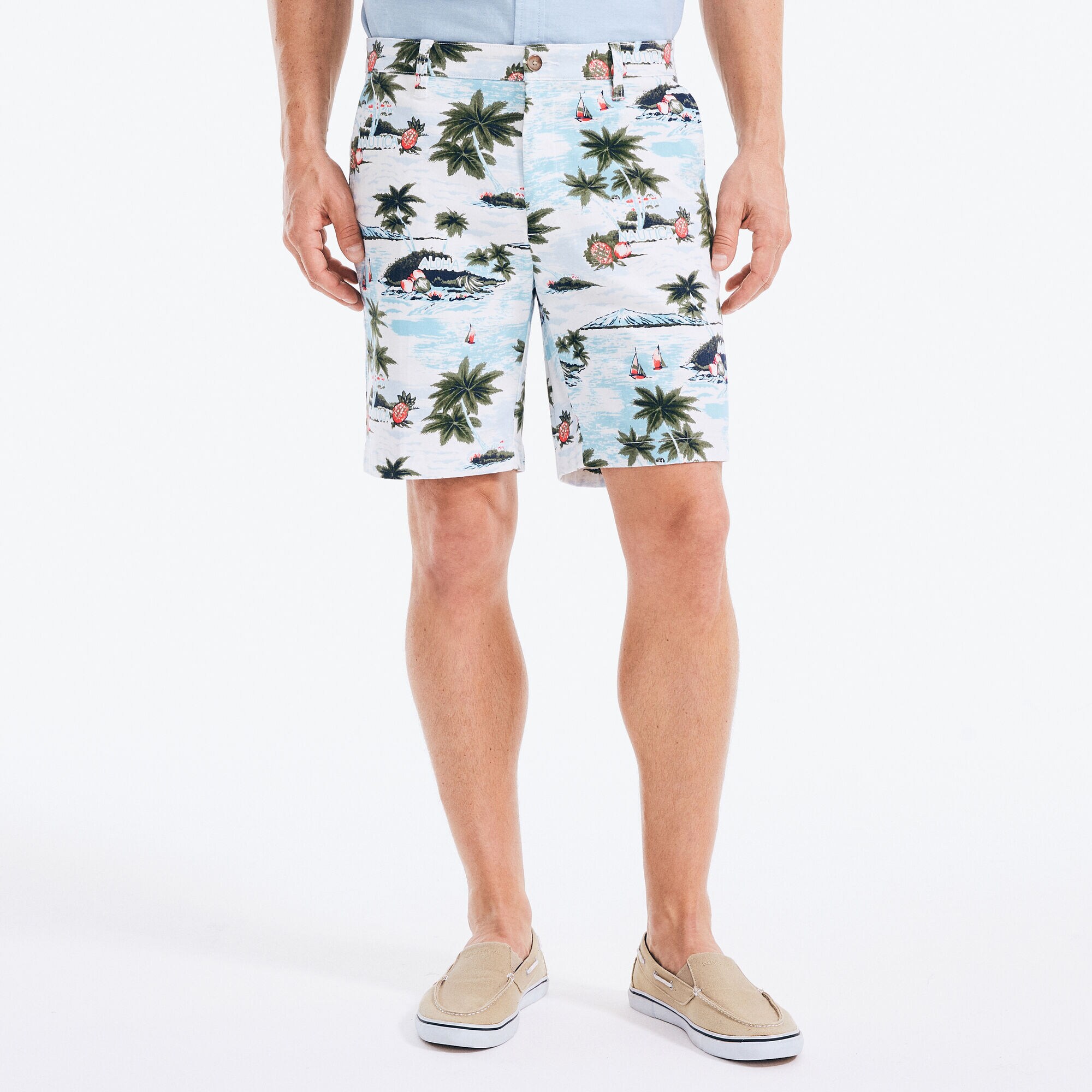 8.5" ISLAND PRINT DECK SHORT,Bright White,large