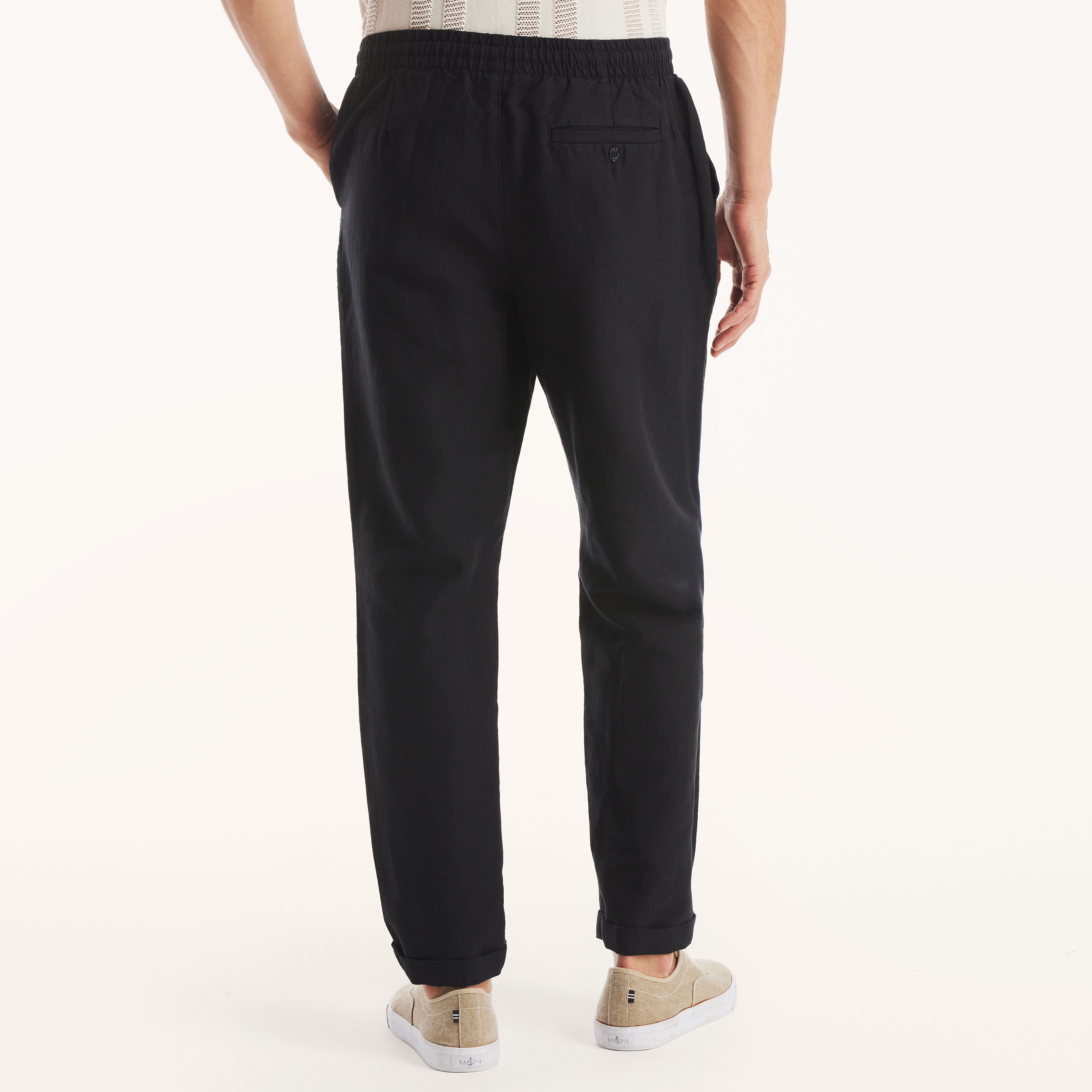 CLASSIC FIT WRINKLE-RESISTANT DECK PANT | Nautica