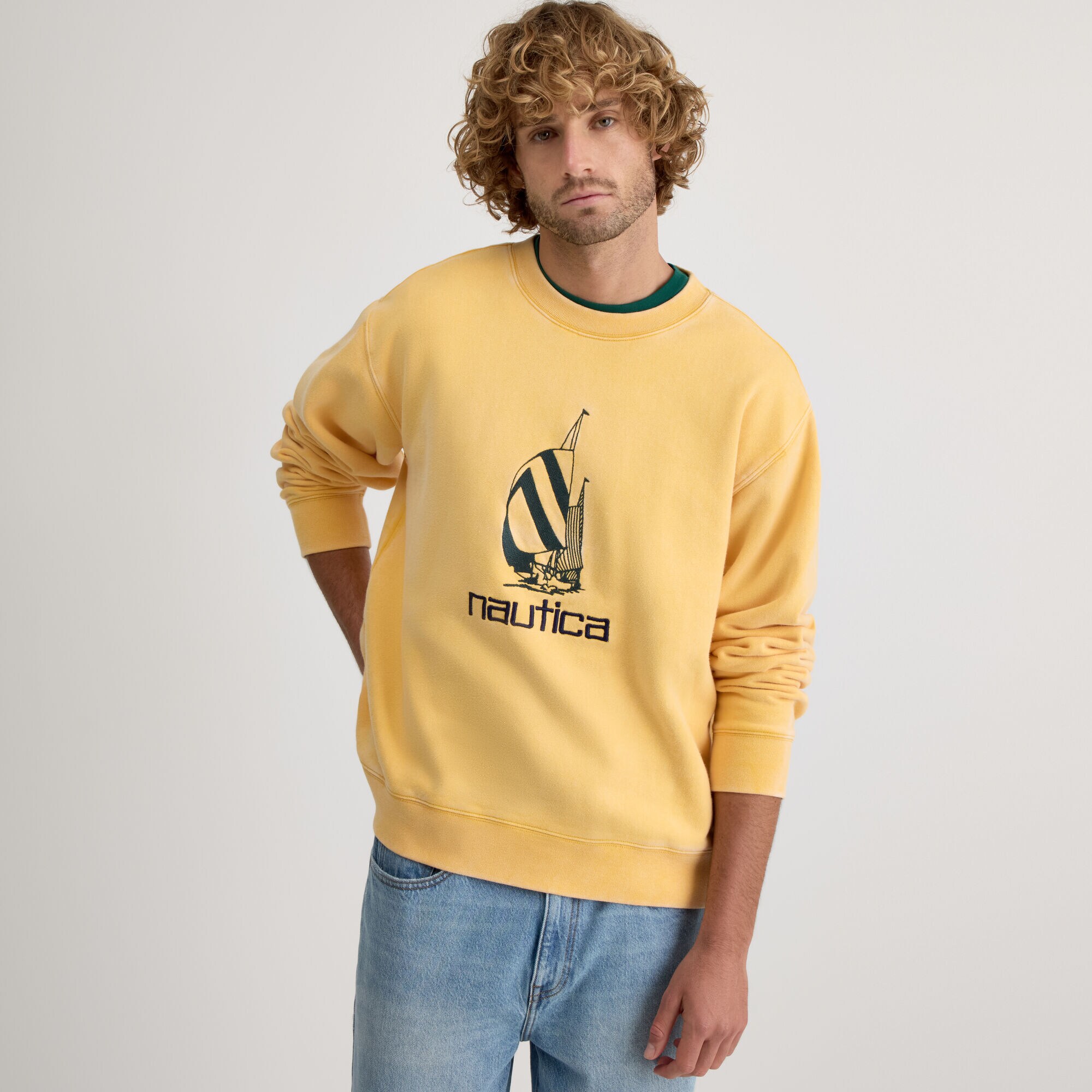 Fleece Graphic Crewneck,Soft Yellow,large