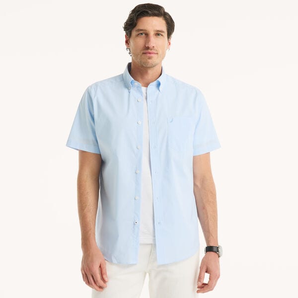 Classic Fit Wrinkle-Resistant Plaid Short-Sleeve Shirt