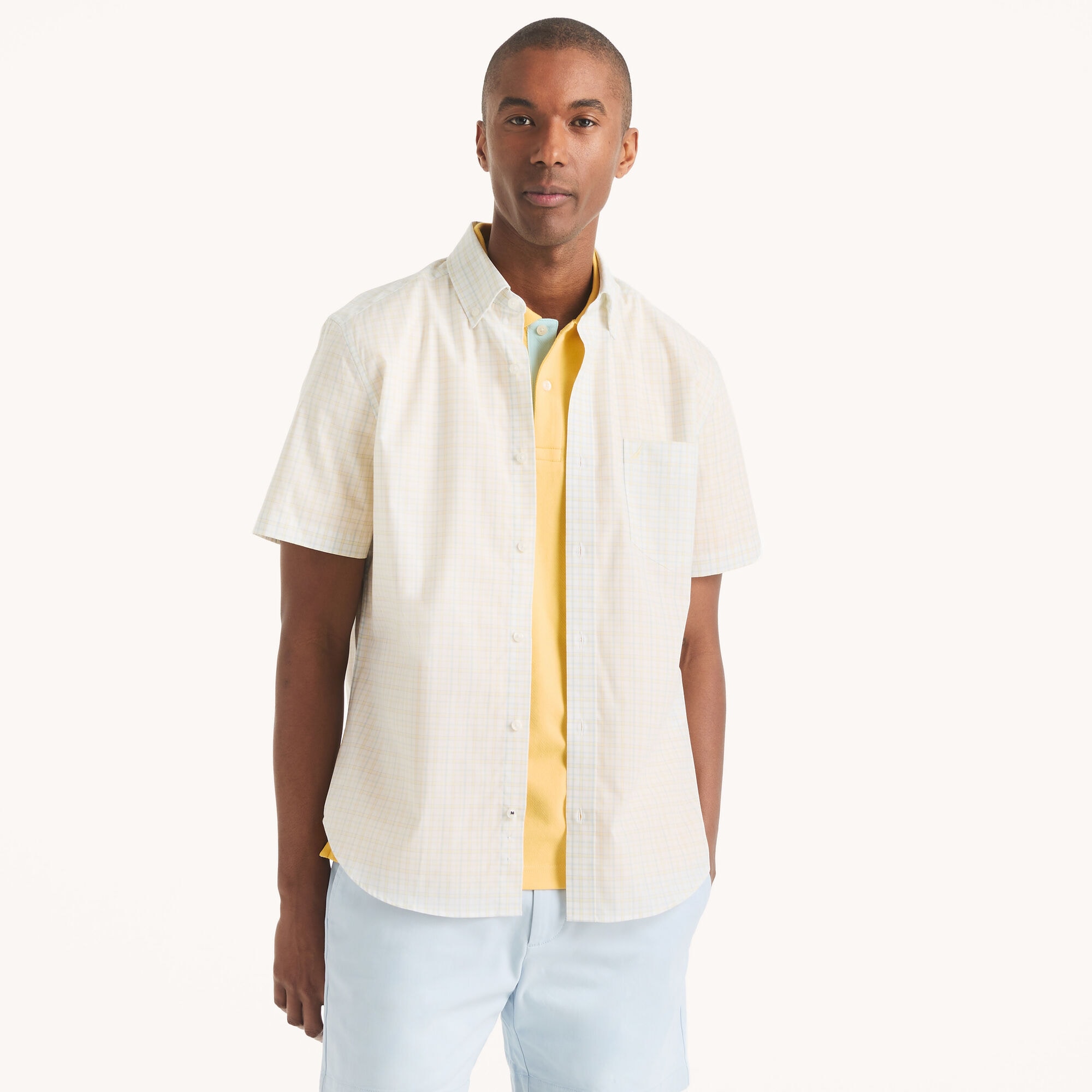 Classic Fit Wrinkle-Resistant Plaid Short-Sleeve Shirt,Corn,large