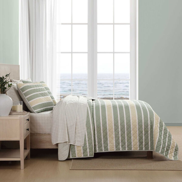 Varadero Stripe Green King Quilt Set