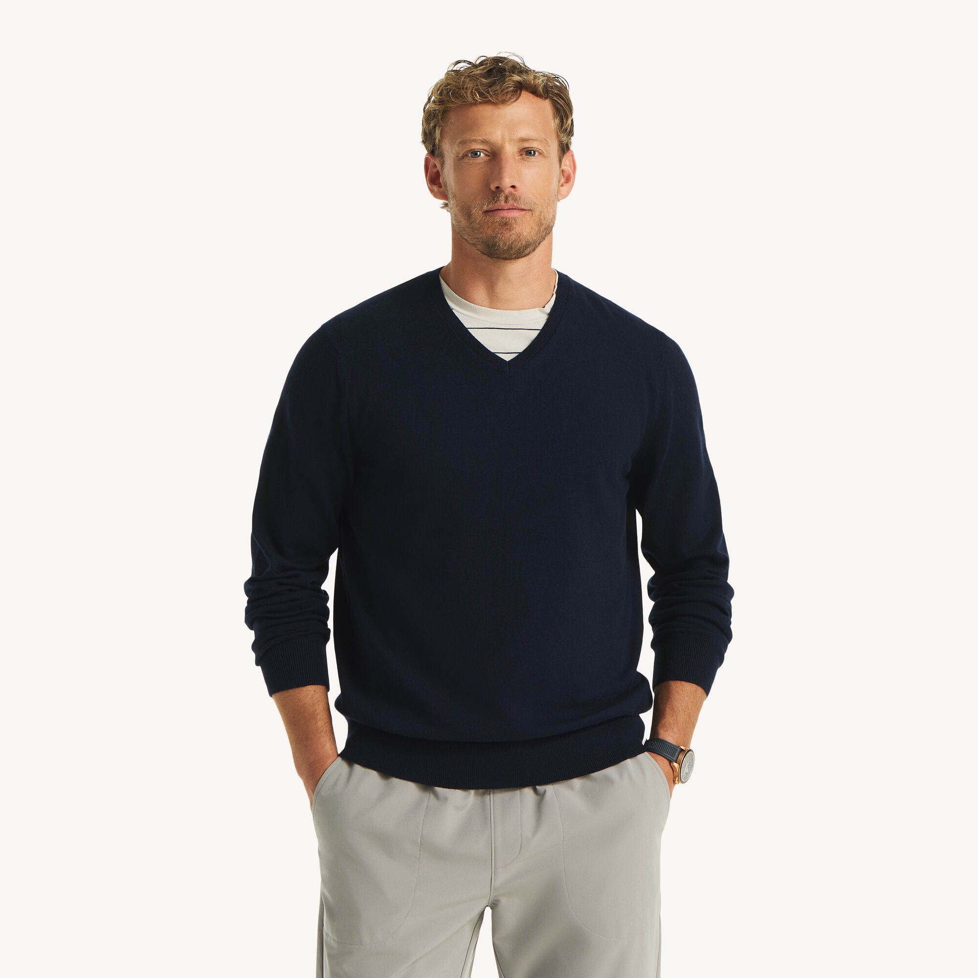 Performance V-Neck Sweater,Navy,large