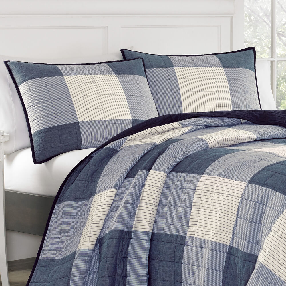 Bartow Full/Queen Quilt in Navy,Navy,large