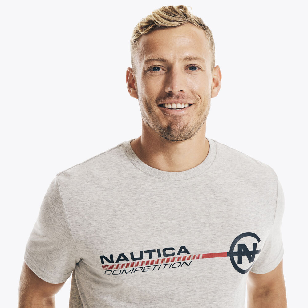 SUSTAINABLY CRAFTED NAUTICA COMPETITION GRAPHIC T-SHIRT,Grey Heather,large