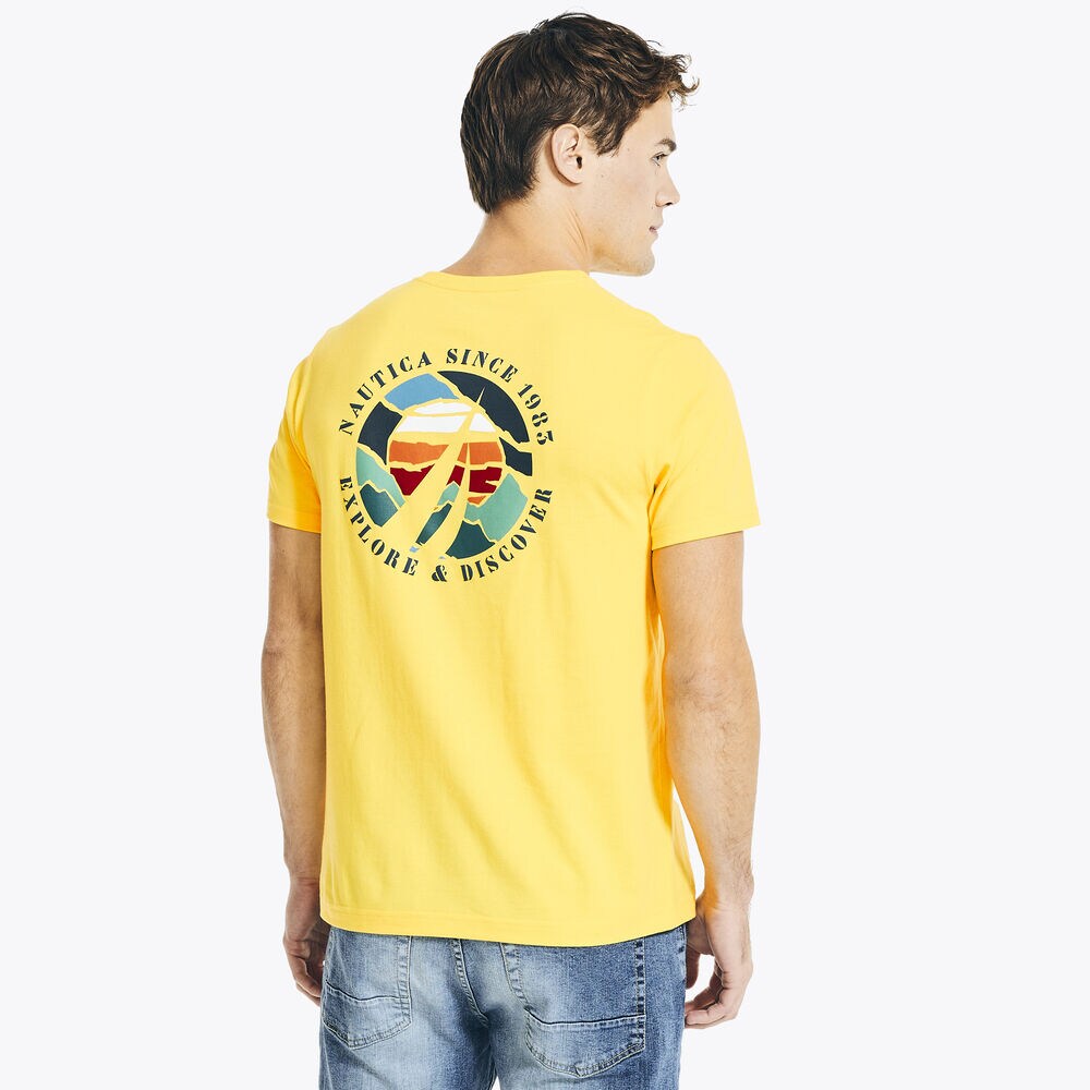SUSTAINABLY CRAFTED SAILING GRAPHIC T-SHIRT,Marigold,large