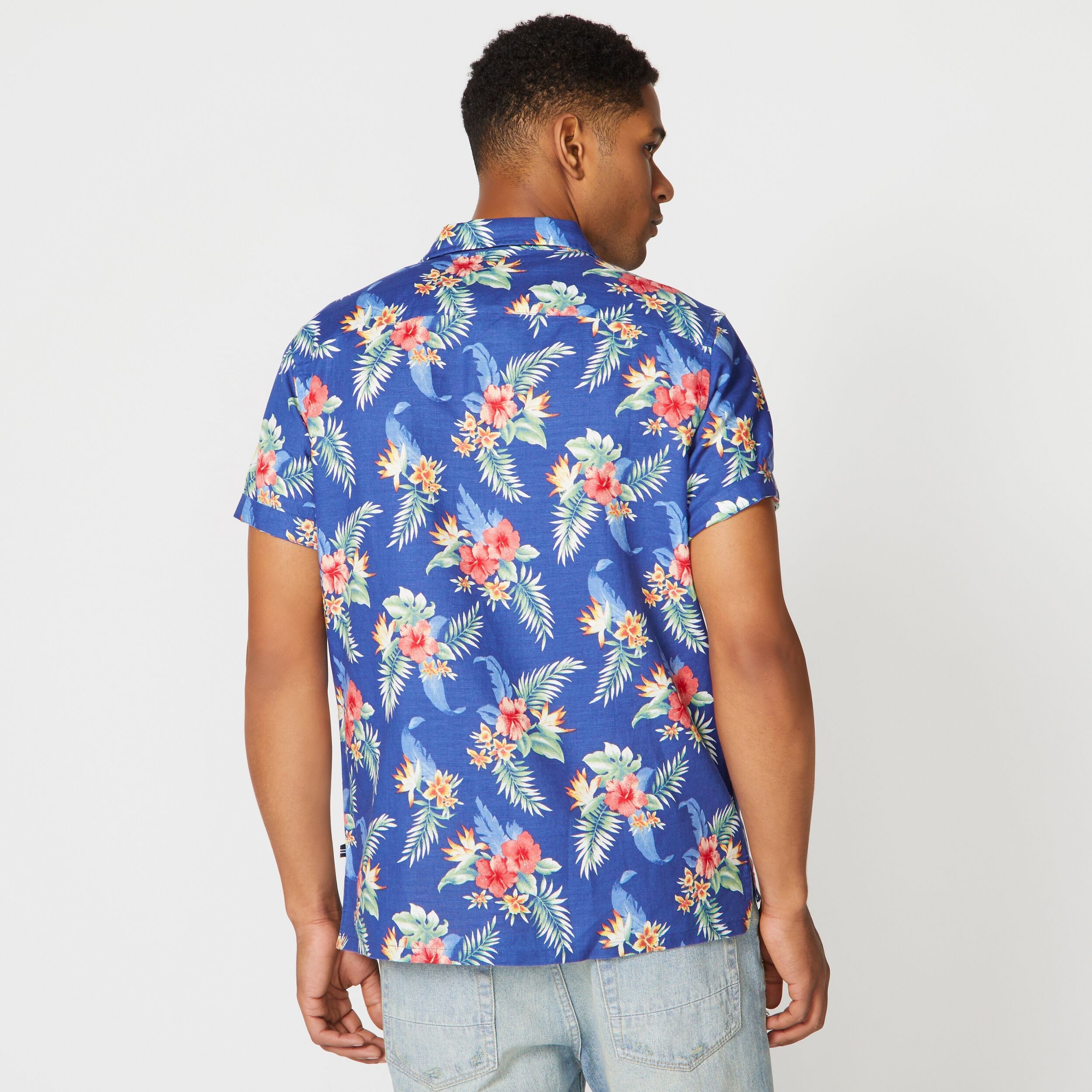TROPICAL FLORAL PRINT SHORT-SLEEVE 