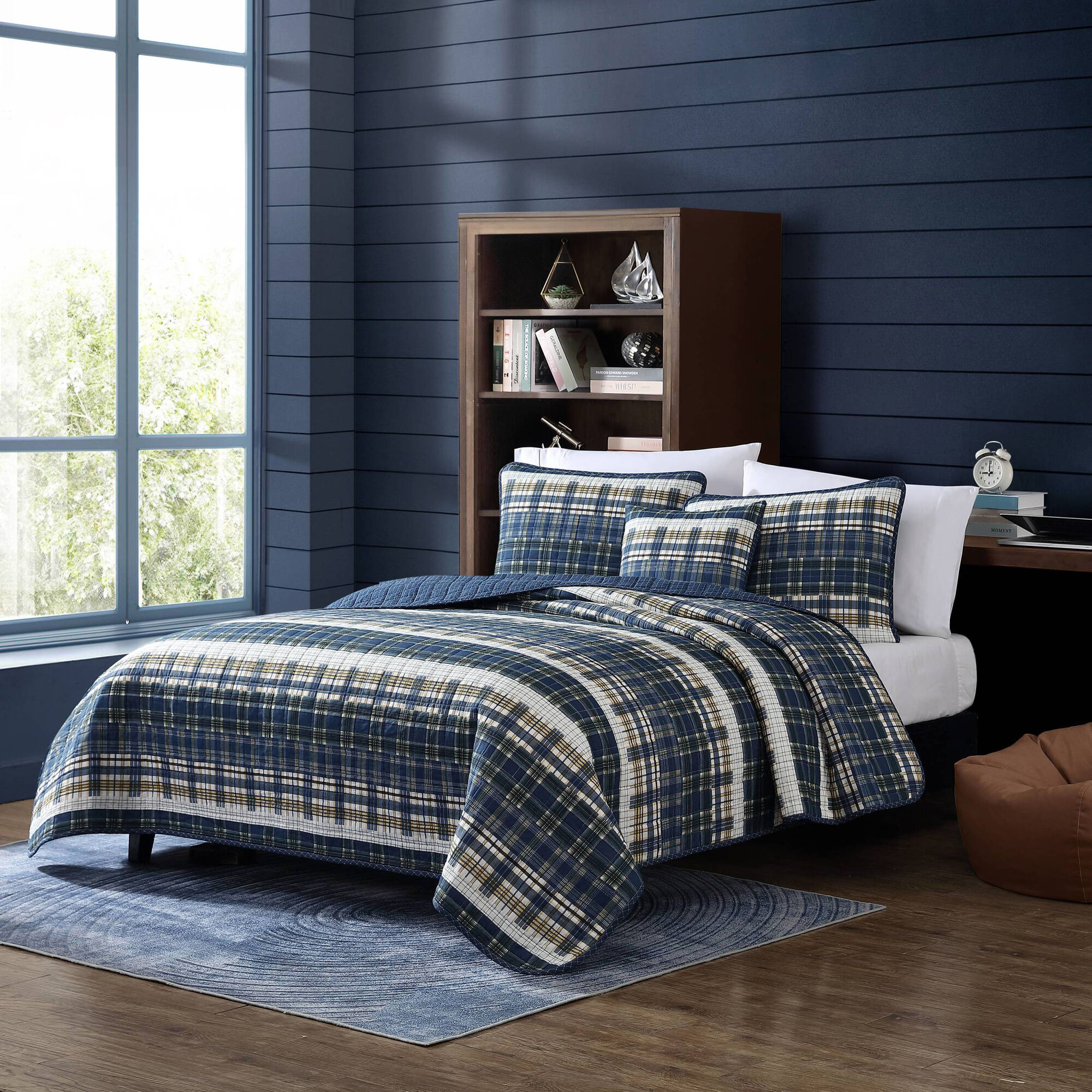 Marina Cove Blue King Reversible Quilt & Sham Bonus Set,Blue Mirage,large