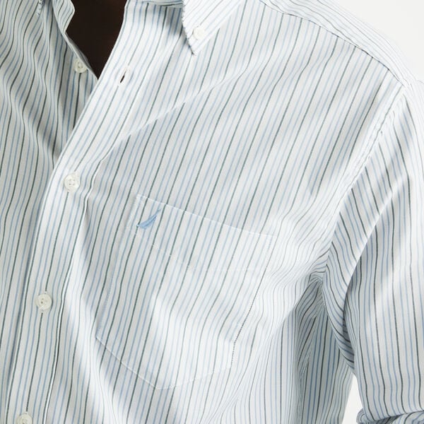 Classic Fit Wrinkle-Resistant Striped Shirt
