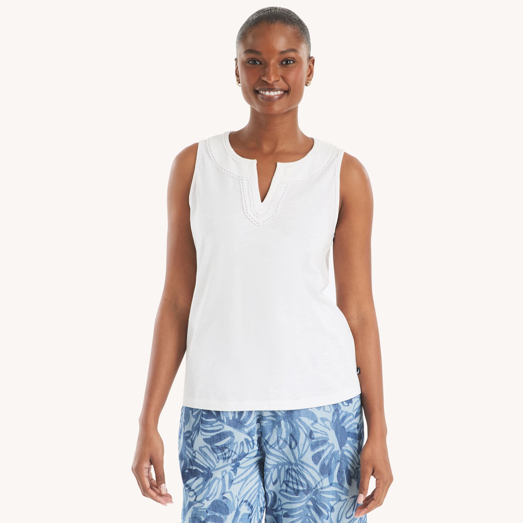 Scallop-Trim Tank Top,Bright White,large